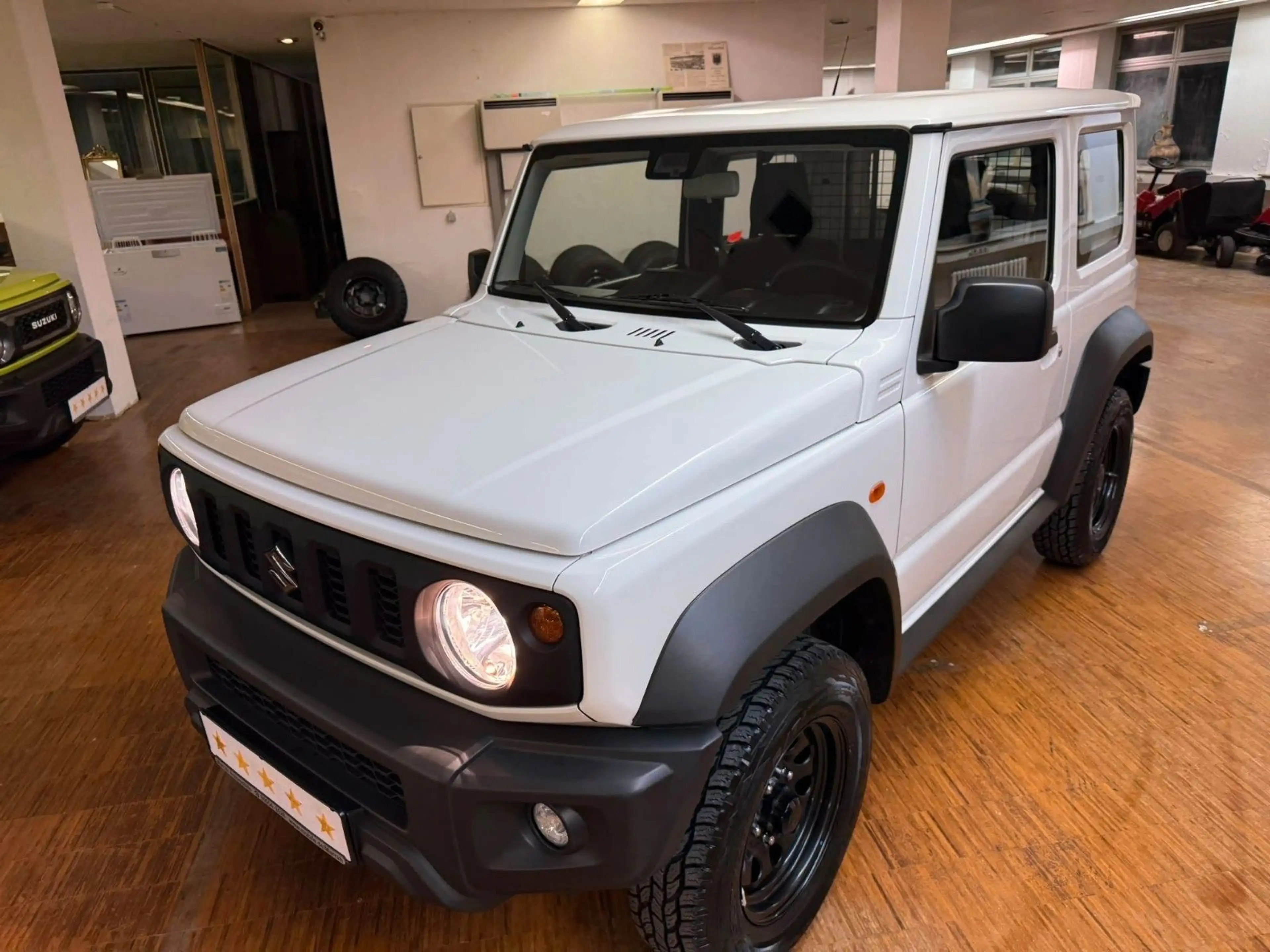Suzuki Jimny 1.5 ALLGRIP NFZ MIT MWST — photo 3