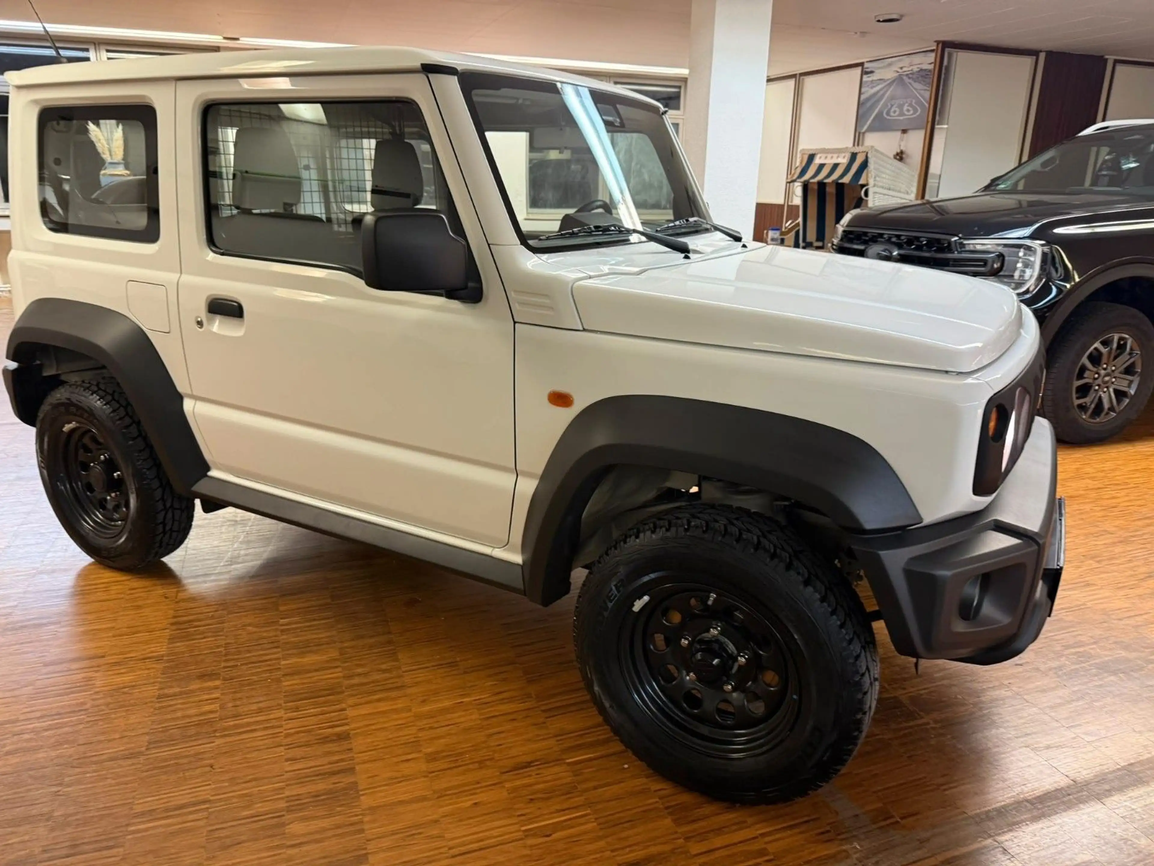 Suzuki Jimny 1.5 ALLGRIP NFZ MIT MWST — photo 5