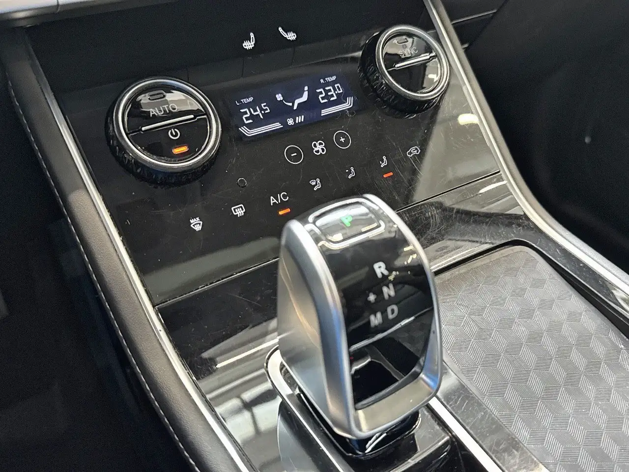 DR Automobiles DR7.0 1.5 Turbo GPL DCT 17