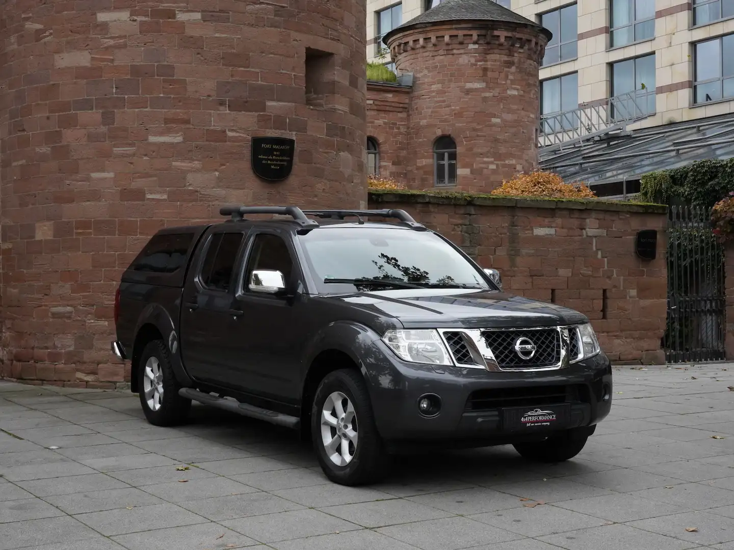 Nissan Navara 2.5 dCi Premium LE*LKW-Zul *Facelift~Navi* Gris - 1