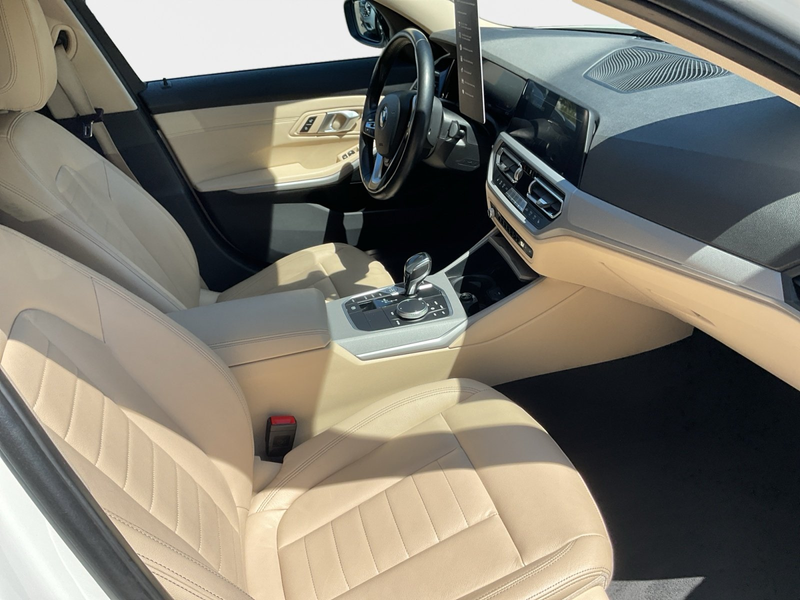 BMW 318 i Touring Advantage AUT+SHZ+Akustikglas+LED — photo 11