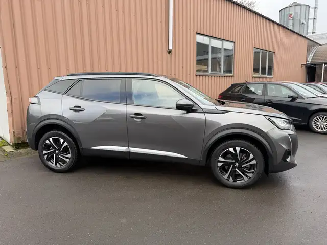 Peugeot 2008 BlueHDi 130 EAT8 Allure Pack