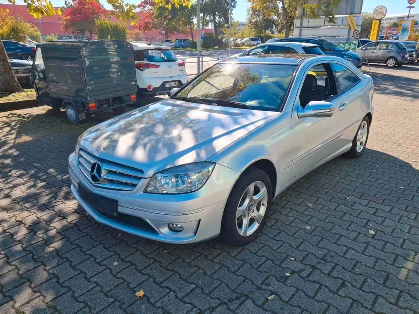 Mercedes-Benz CLC Kompressor-PANO/SHZ/KLIMAAUTO/TEMPO/TÜV Argent - 2