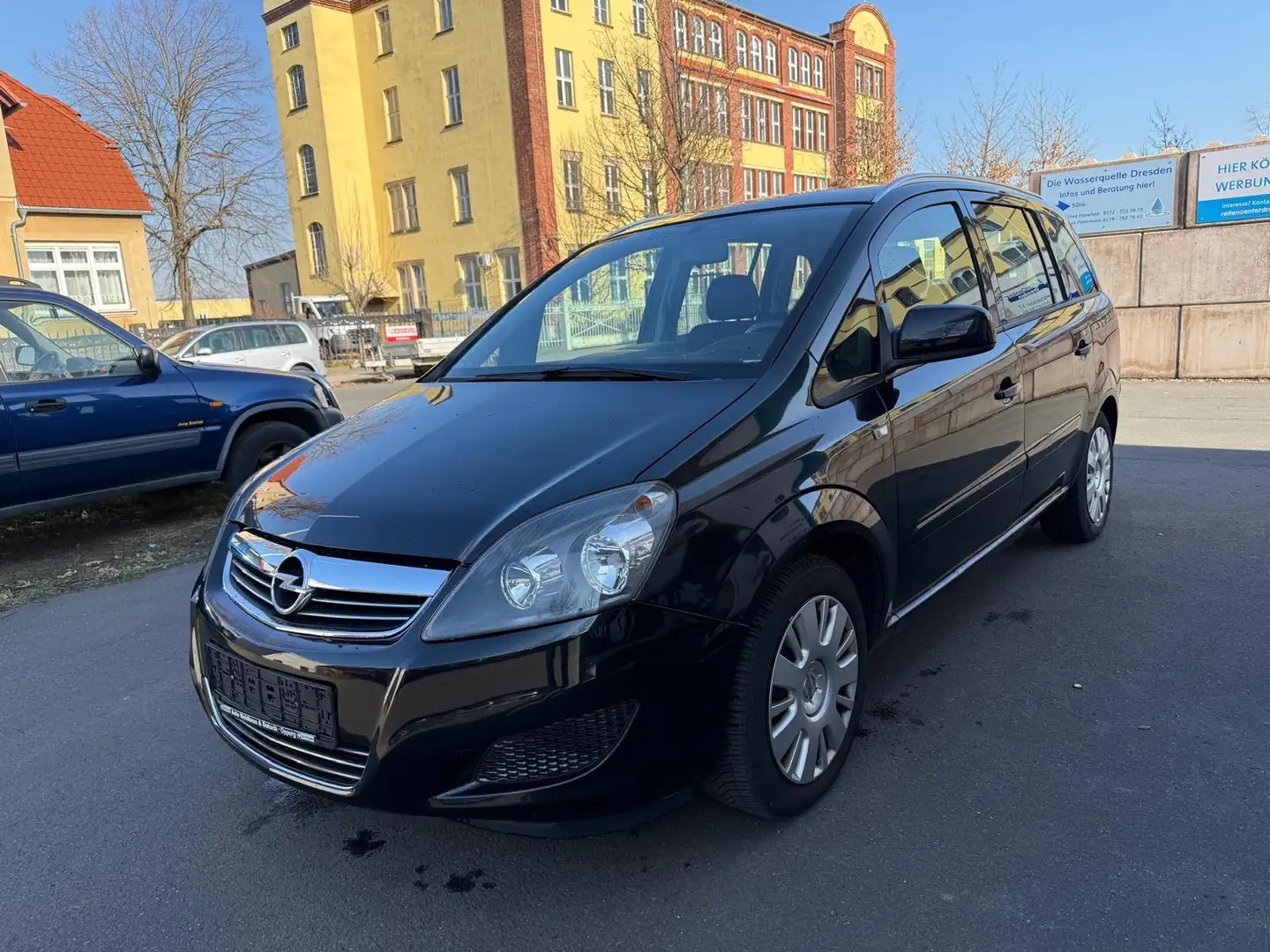 Opel Zafira 1.6 ecoFLEX Family Schwarz - 1