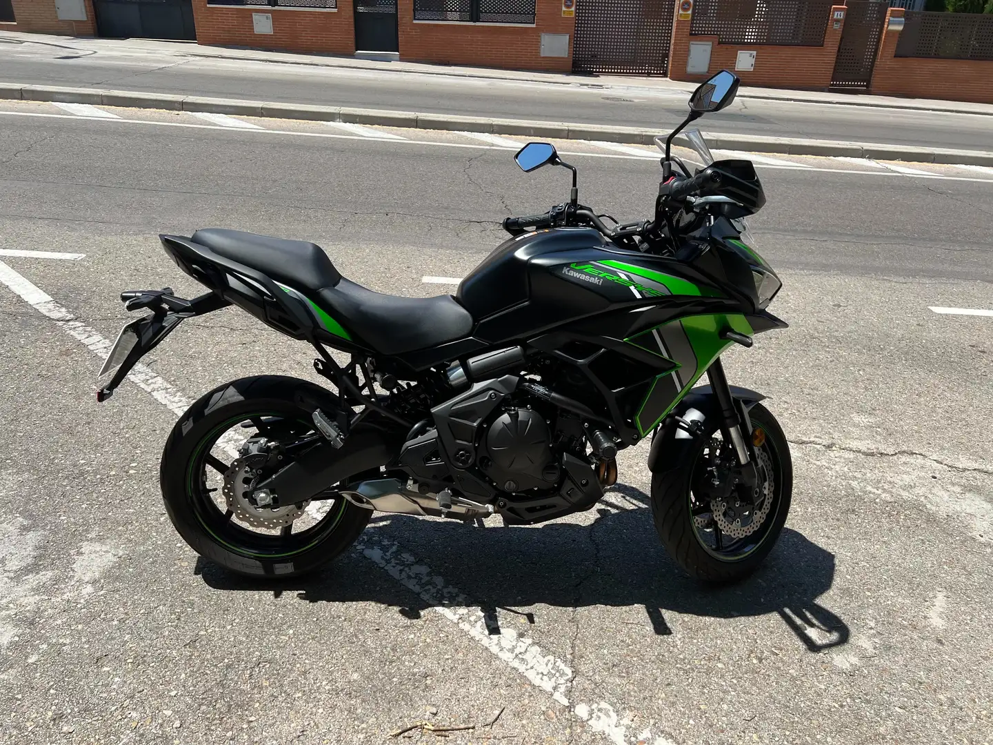 Kawasaki Versys 650 Verde - 1