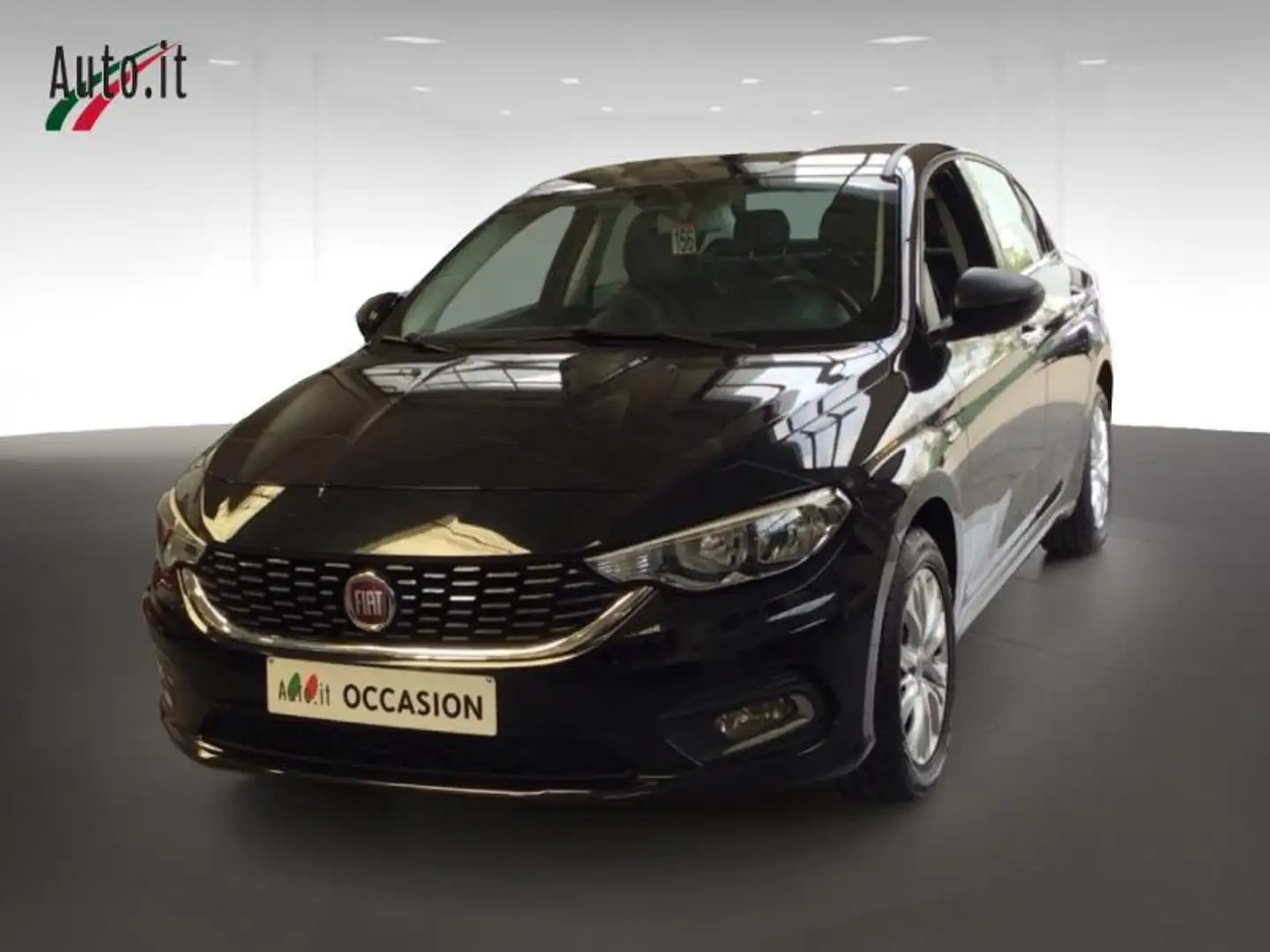 Fiat Tipo Lounge + Nvigation & Camera Černá - 1