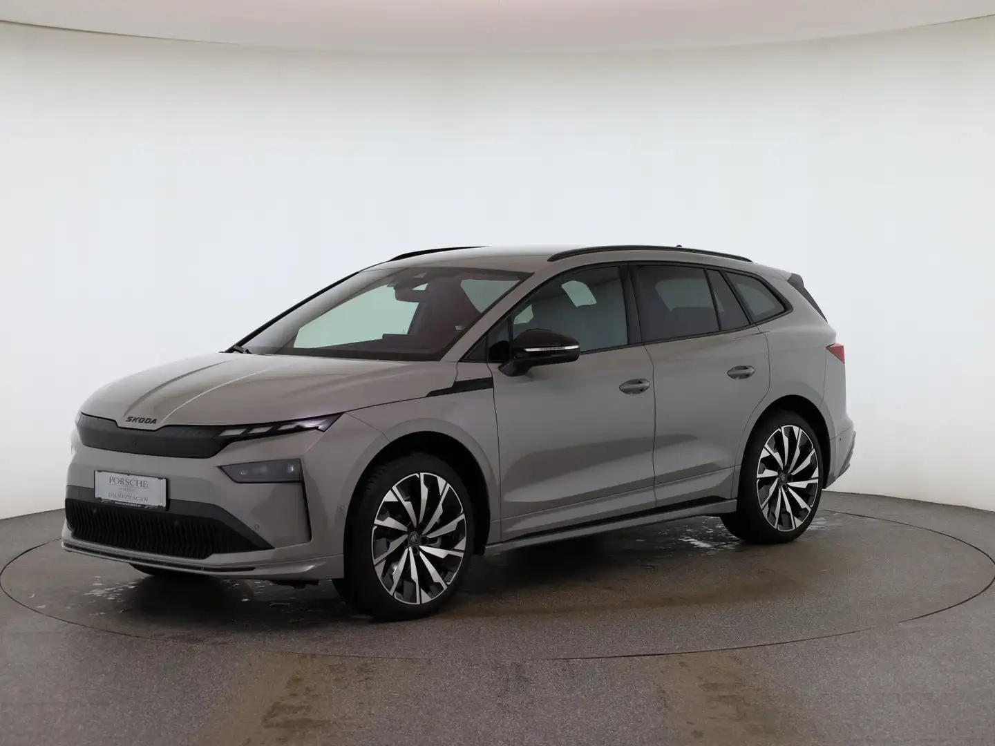 Skoda Enyaq Sportline 85x Grau - 1