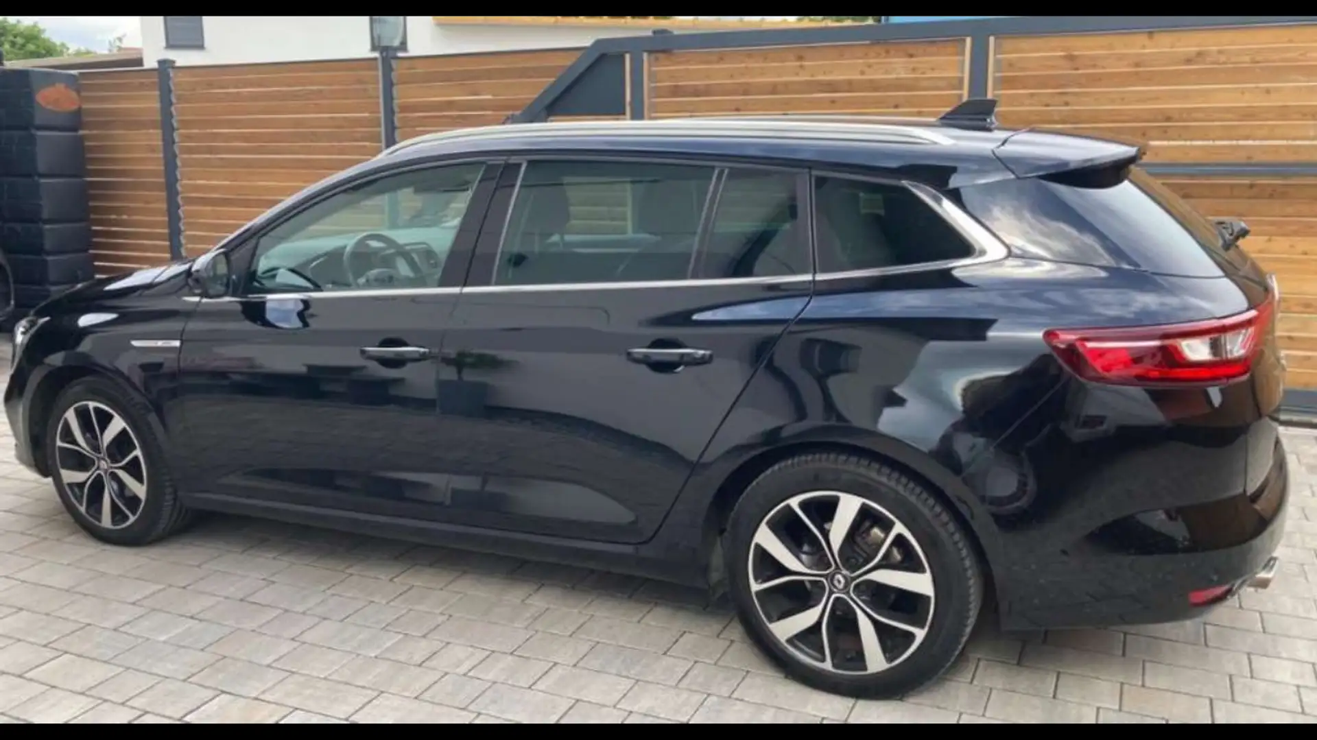 Renault Megane Mégane Grandtour Bose Energy TCe 130 Zwart - 2