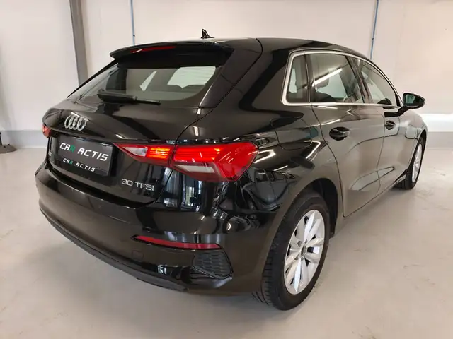 Audi A3 view 4