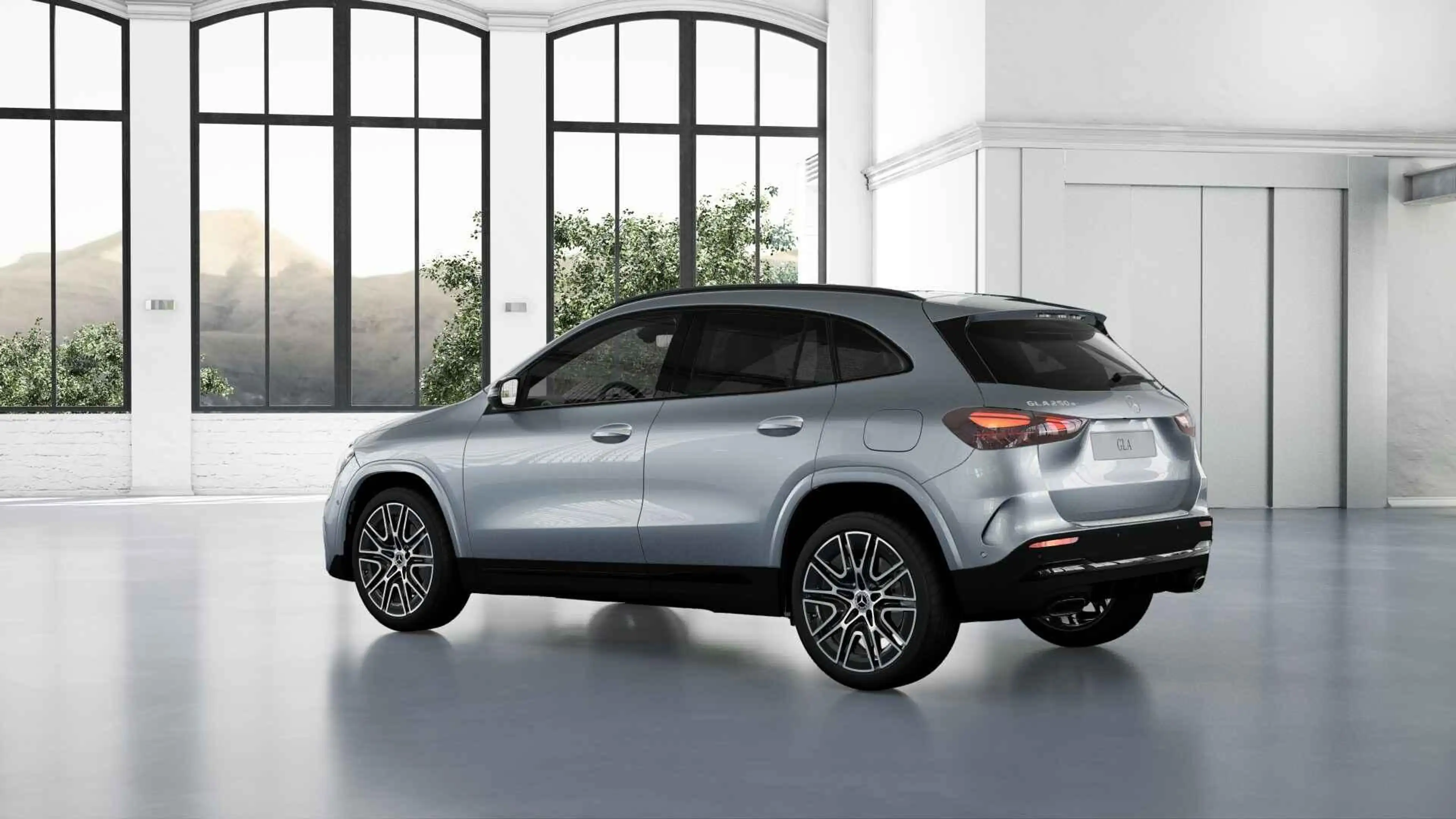 Mercedes-Benz GLA 250 e 140 Years Edition — photo 3