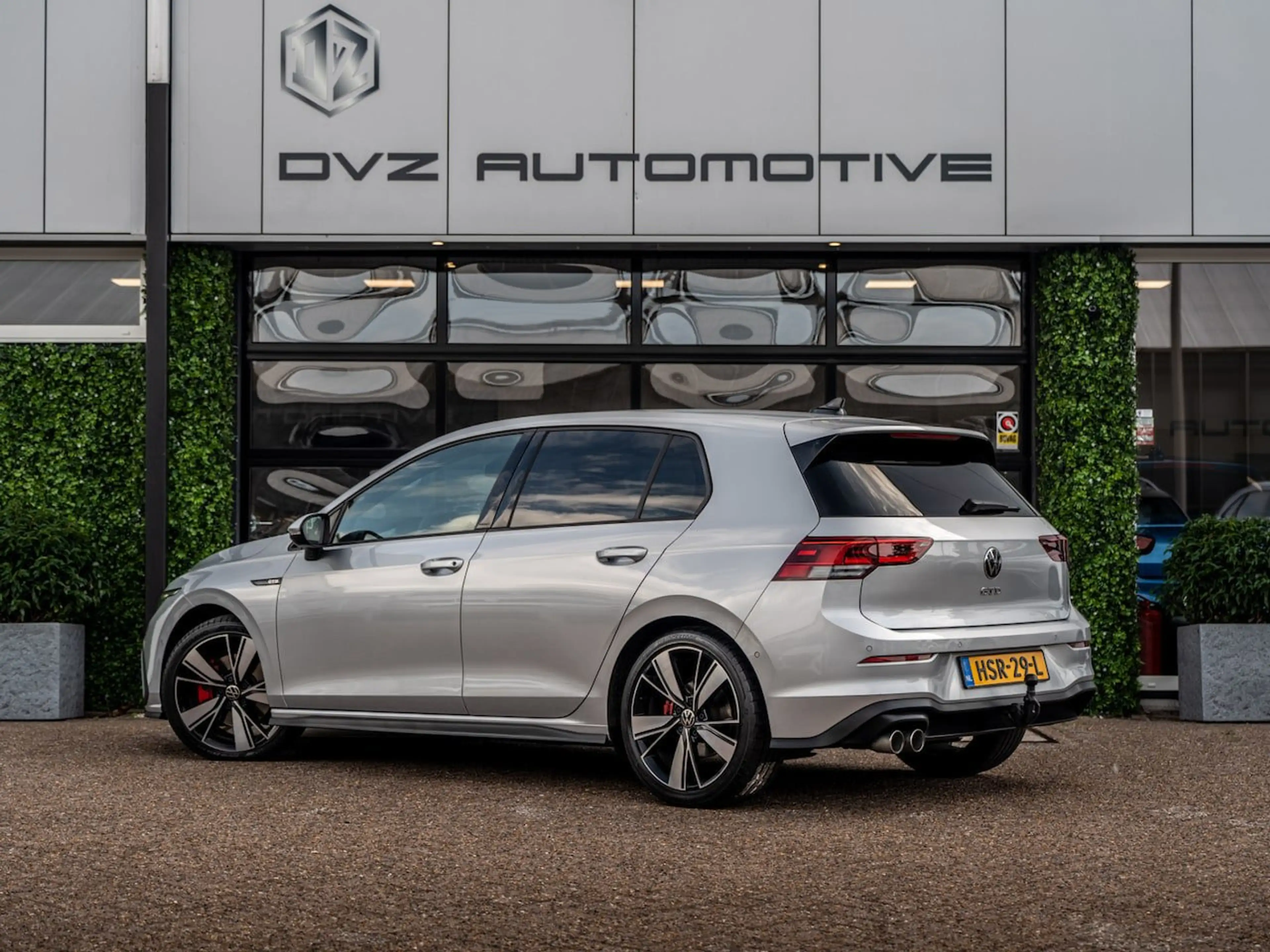Volkswagen Golf GTD 2.0 TDI — photo 3