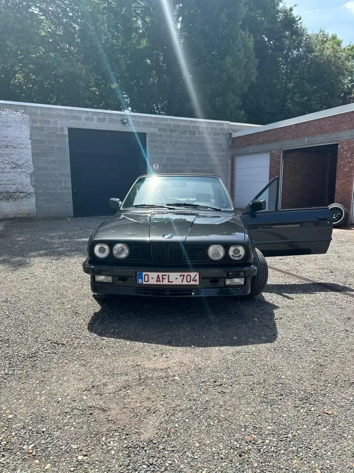 BMW 325i, foto 2