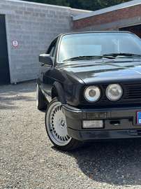 325i