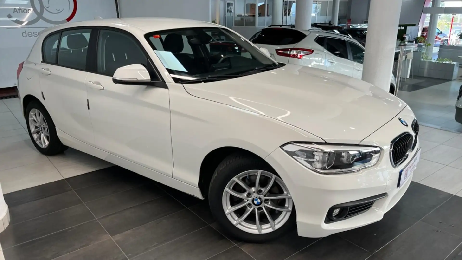BMW 116 116i (4.75) Blanc - 2