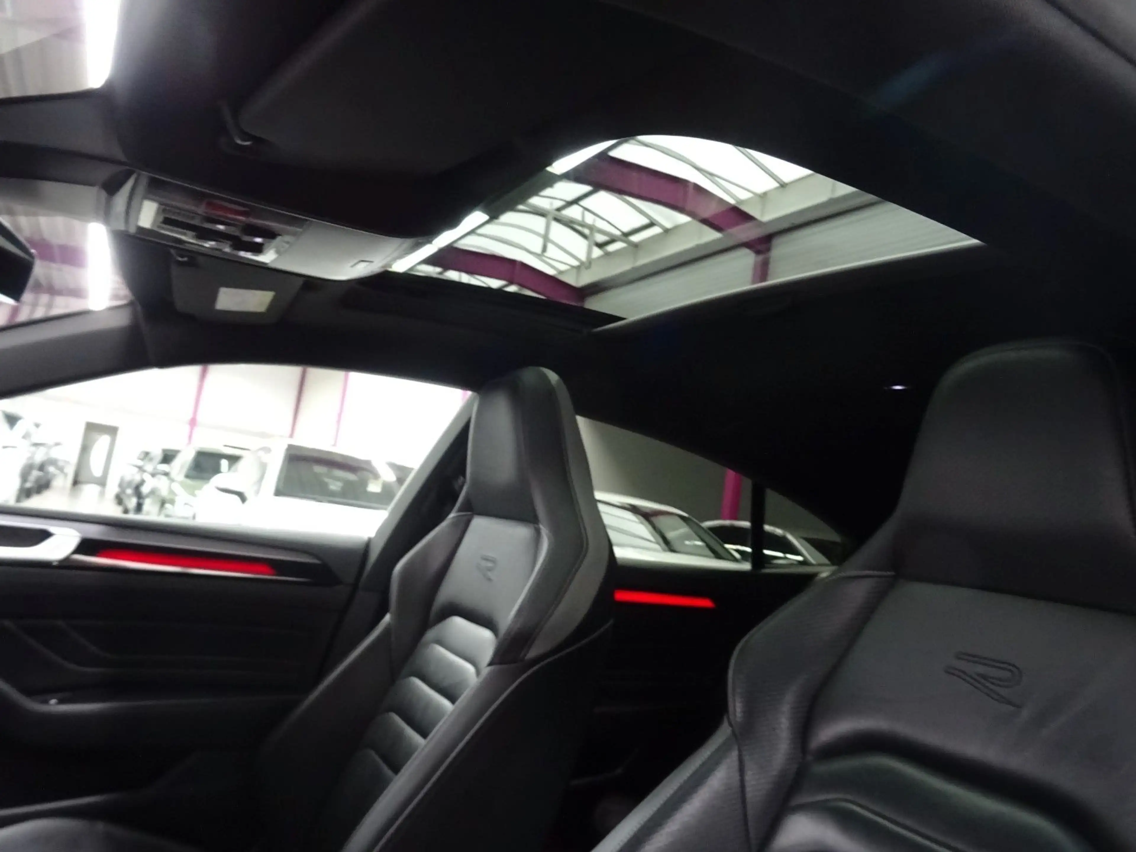 Volkswagen Arteon ARTEON 2.0 TDI 4Motion*R-LINE**VOLLAUSSTATTUNG** — photo 5