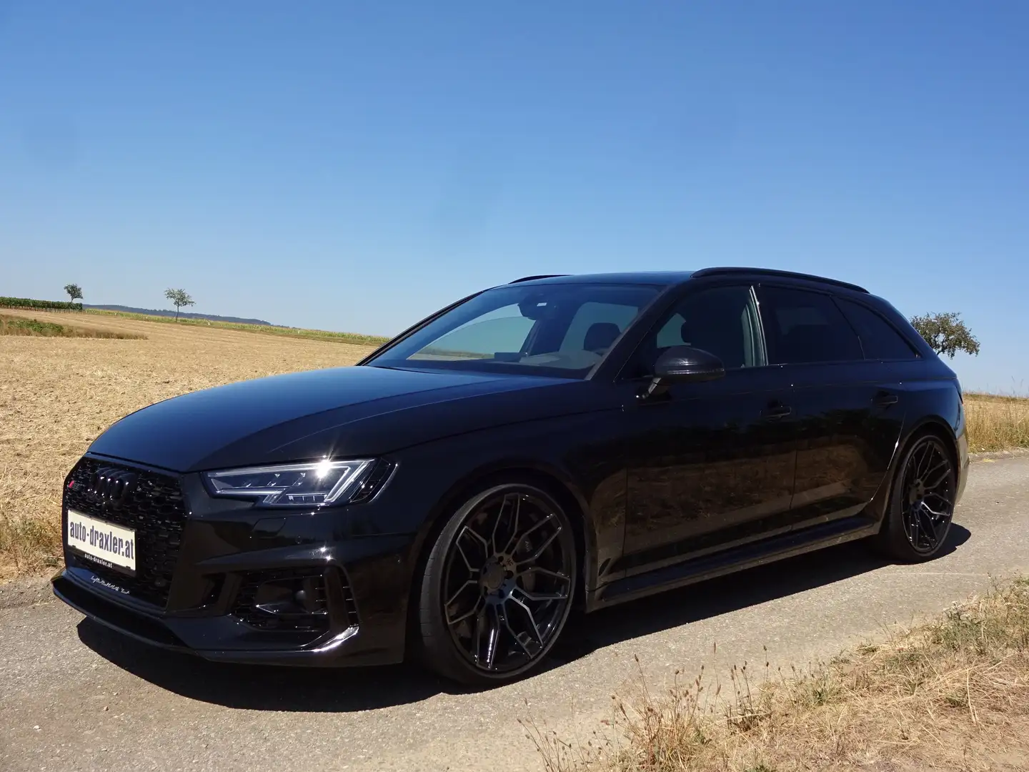 Audi RS4 Keramikbr+Pano+B&O+RS-AGA+Dynamikp.+Matrix LED Schwarz - 1