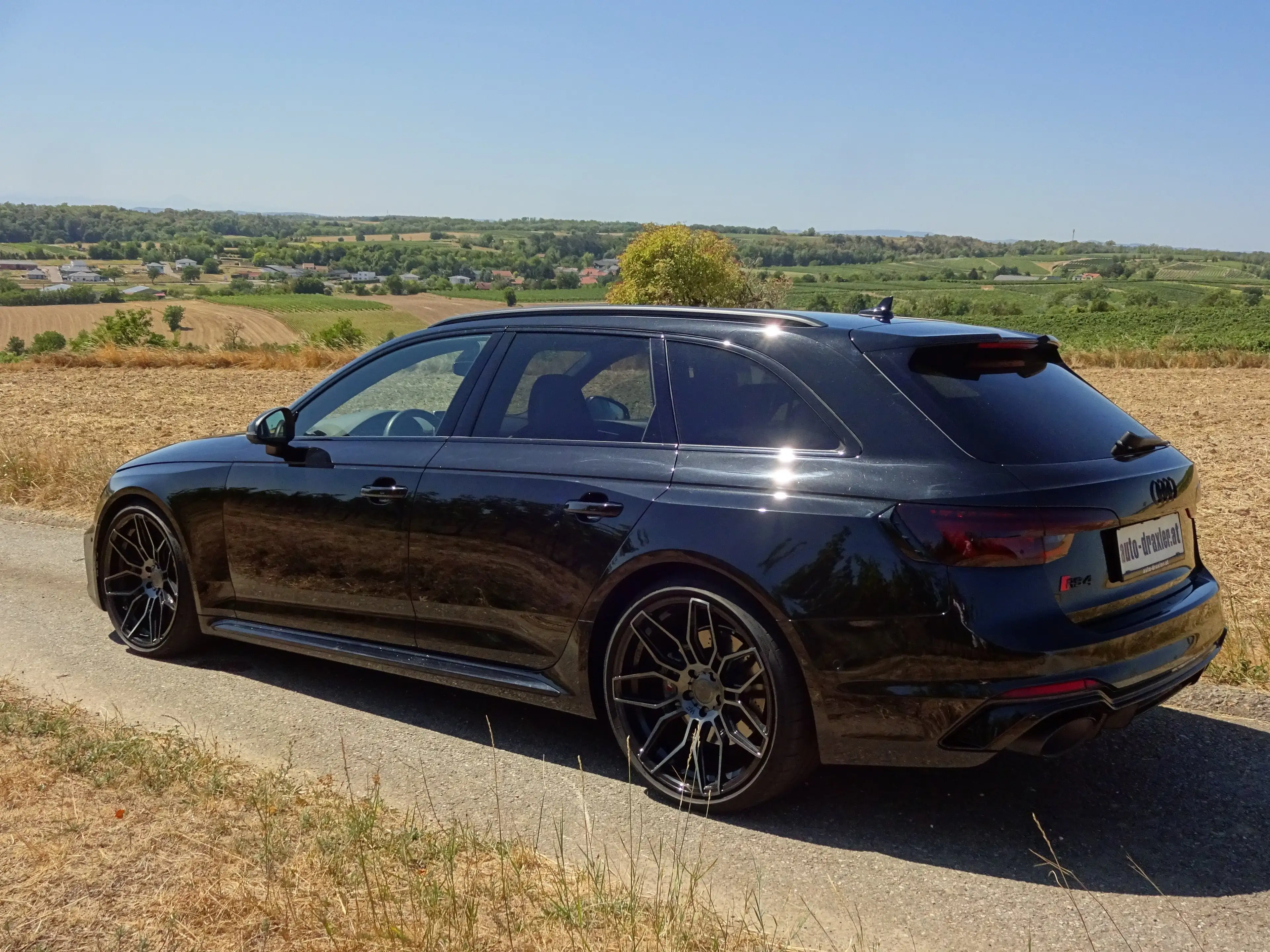 Audi RS4 Keramikbr+Pano+B&O+RS-AGA+Dynamikp.+Matrix LED — photo 3