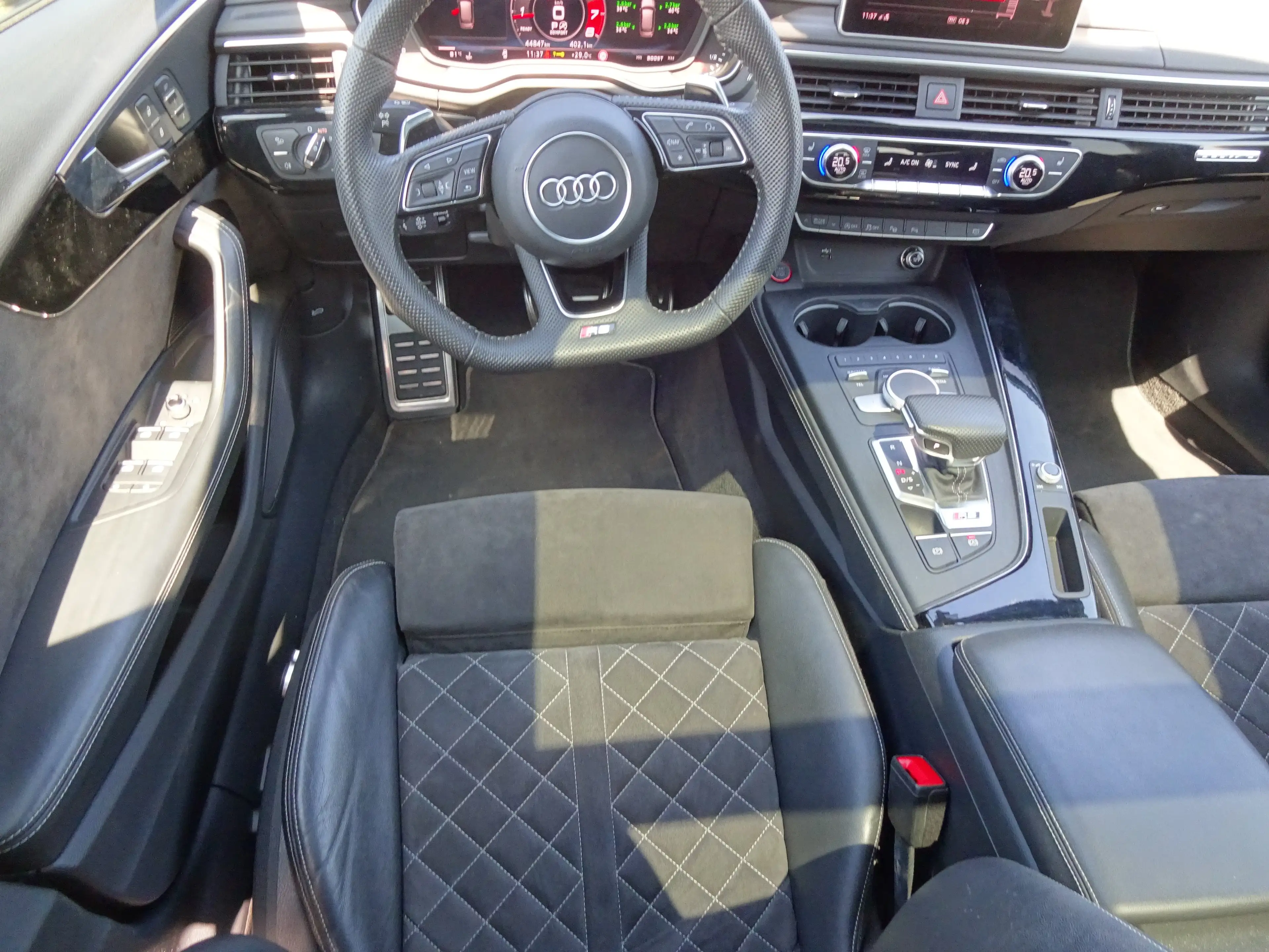 Audi RS4 Keramikbr+Pano+B&O+RS-AGA+Dynamikp.+Matrix LED — photo 14