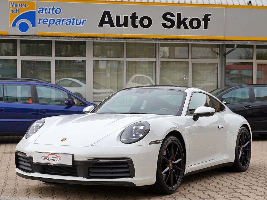 Porsche 992