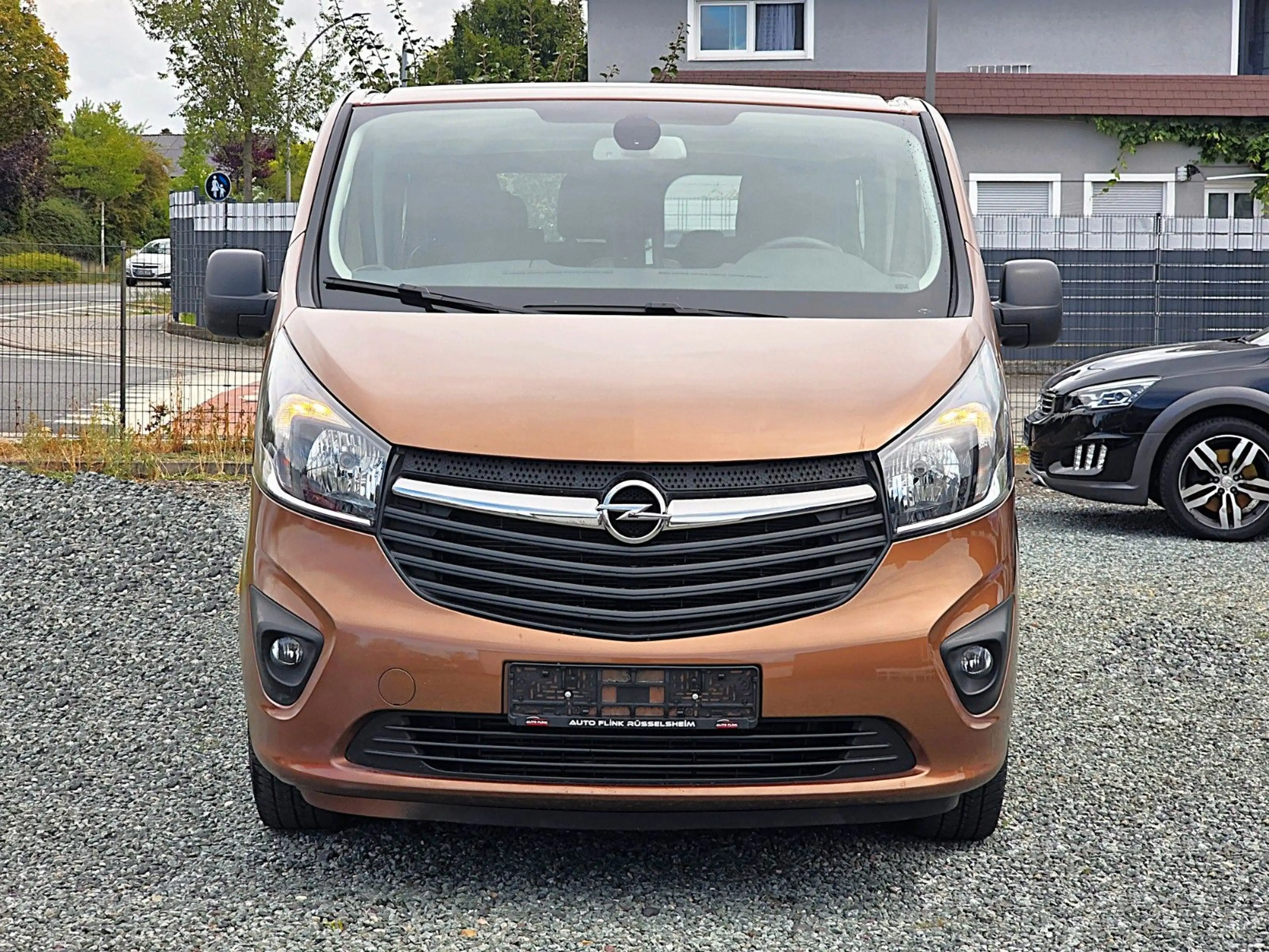 Opel Vivaro B Combi L1H1 145 2,7t NAVI/KAMERA/9SITZER — photo 2