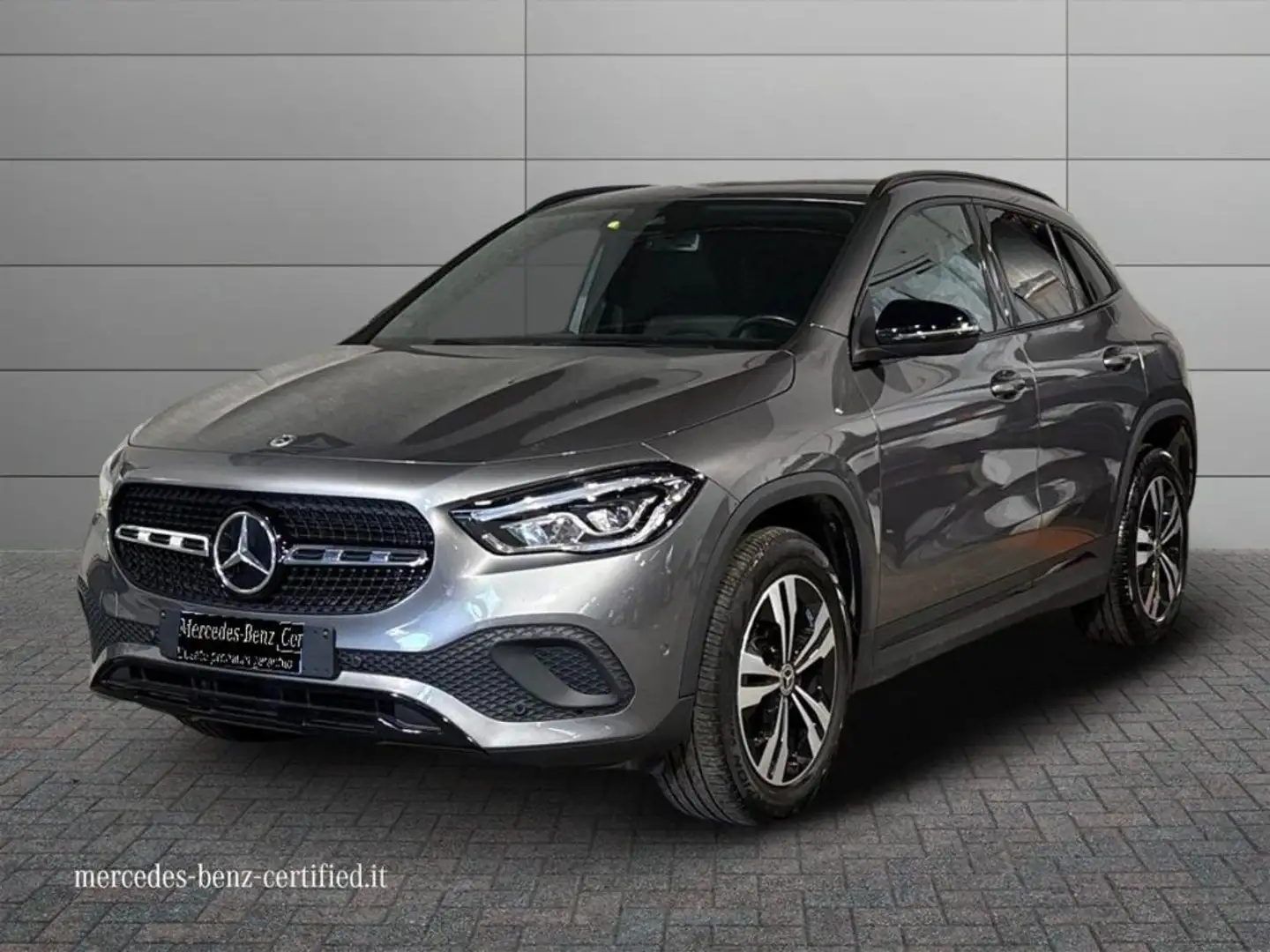 Mercedes-Benz GLA 180 d Automatic Sport Plus Gri - 1