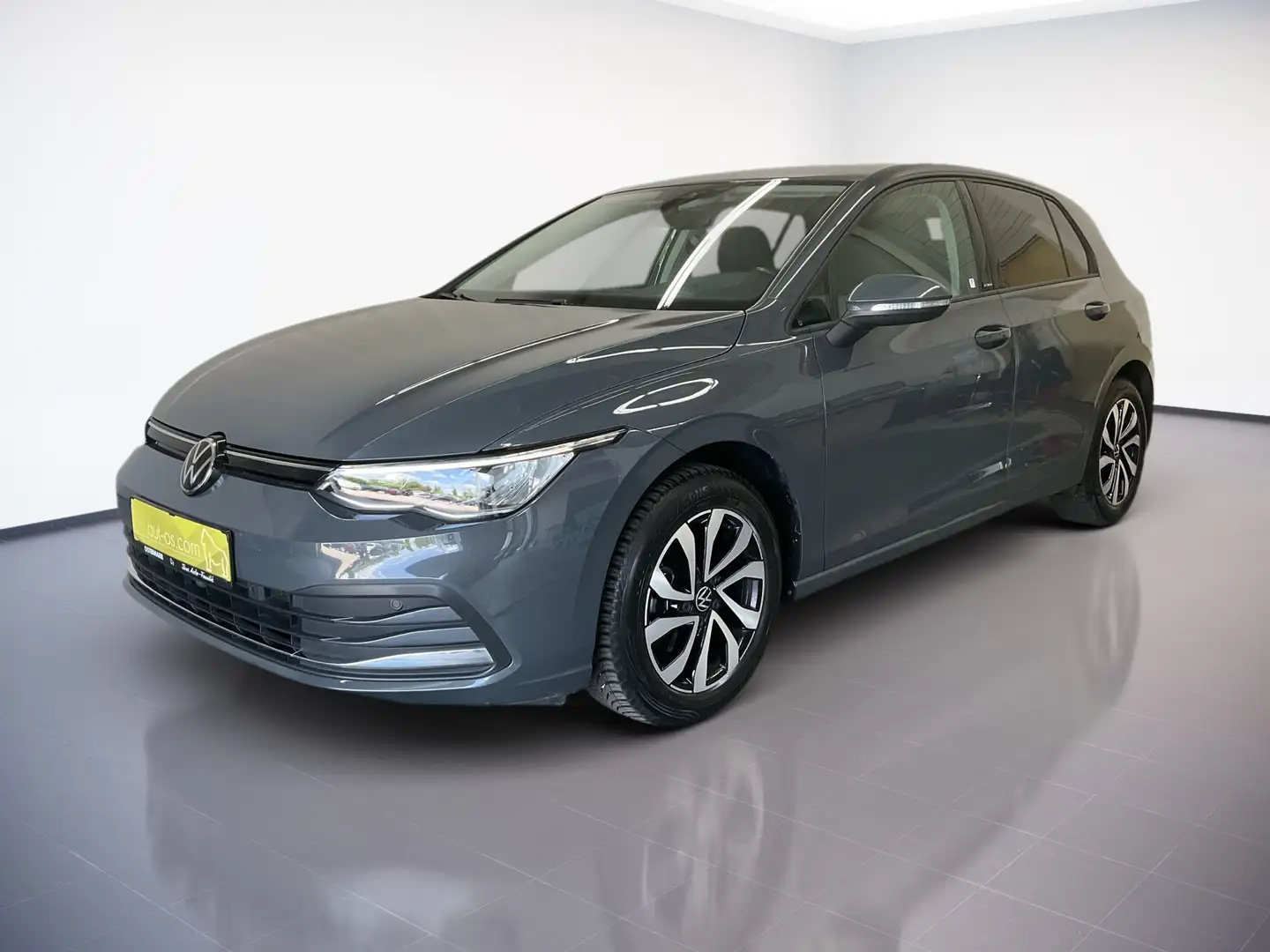 Volkswagen Golf VIII LIFE 2.0TDI 150PS DSG ACC.5J-G.AHK.KAMERA.NAV Grijs - 2