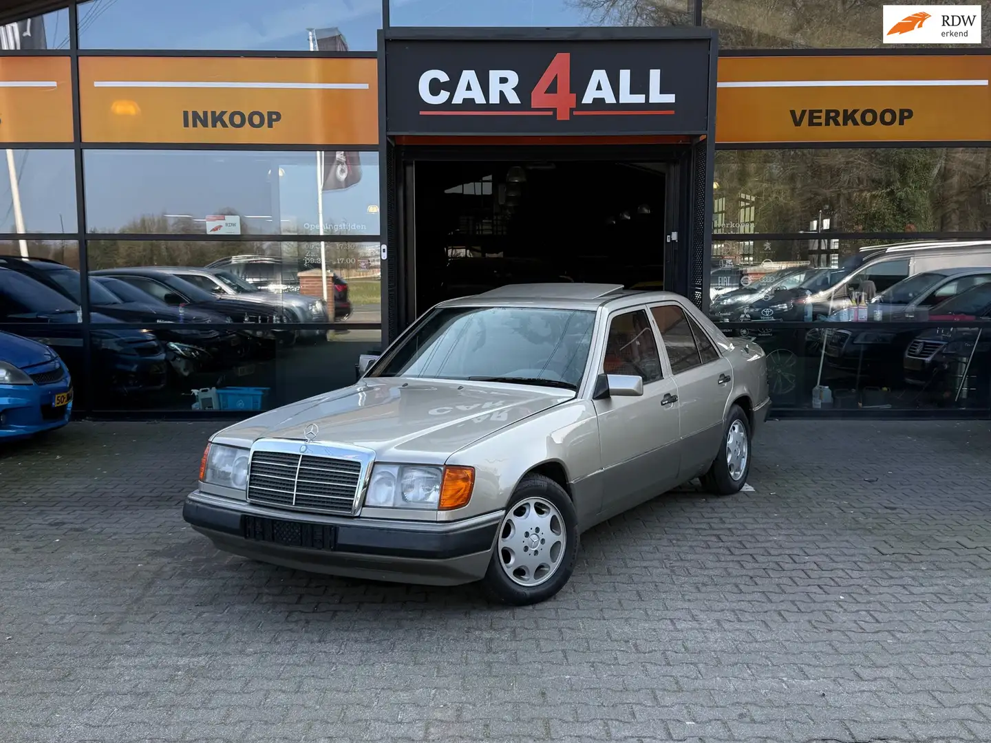 Mercedes-Benz 500 200-500 (W124) 300 E SCHUIFDAK/DOCUMENTATIE AANWEZ - 1