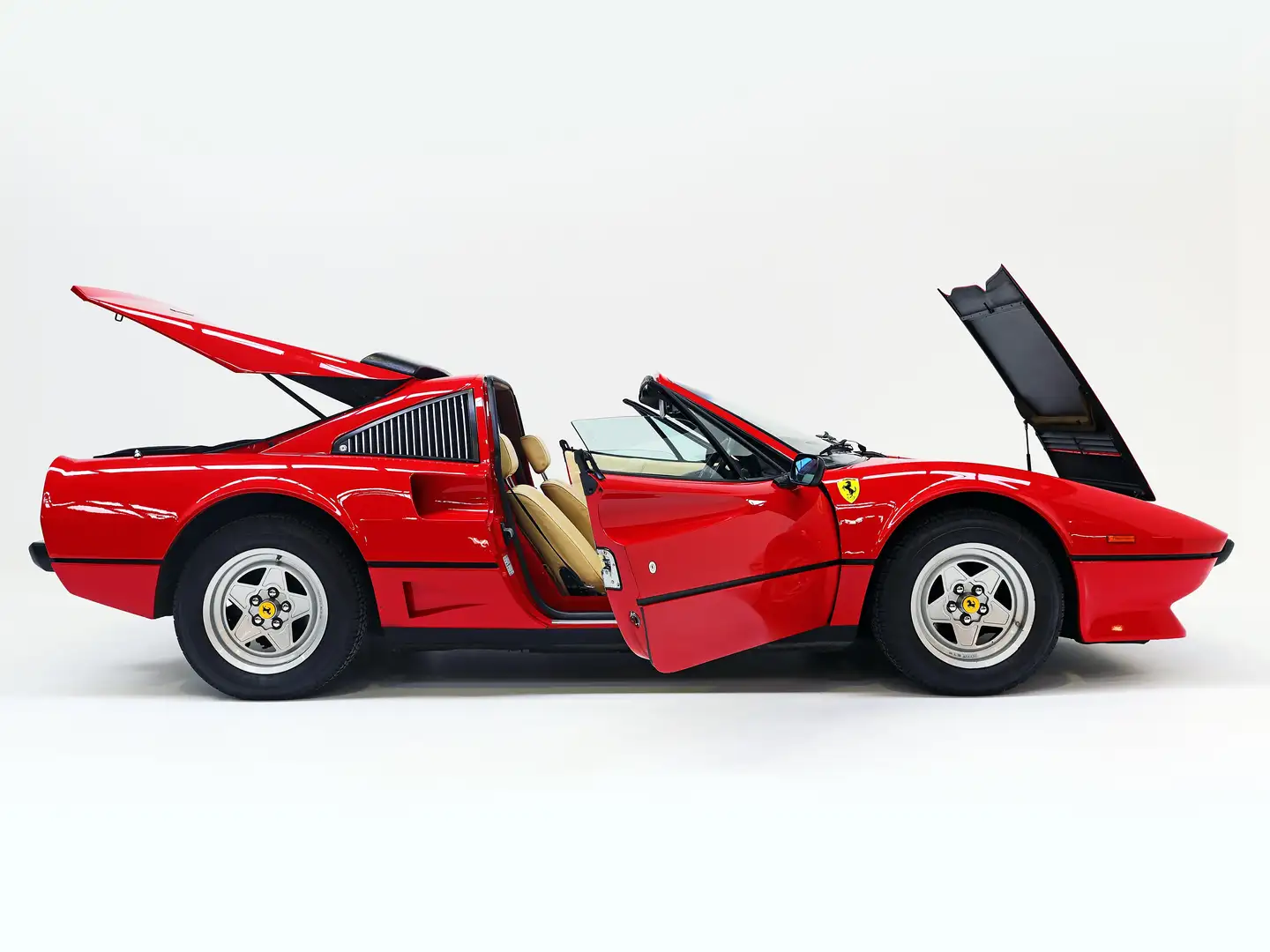 Ferrari 208 GTS TURBO Rot - 1