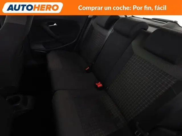 Volkswagen Polo view 15