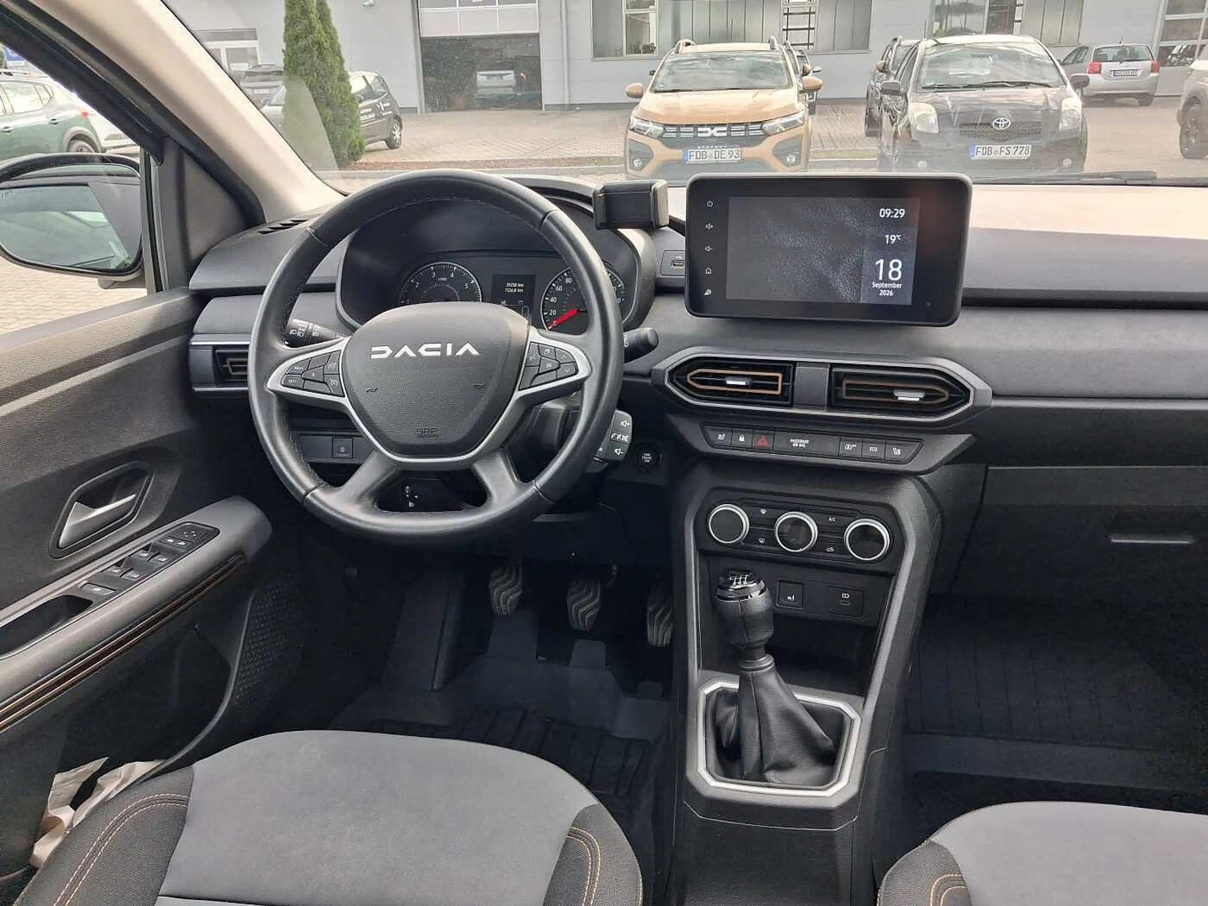 Dacia Jogger Extreme TCe 110 5 NAVI/SHZ/KAMERA — photo 9