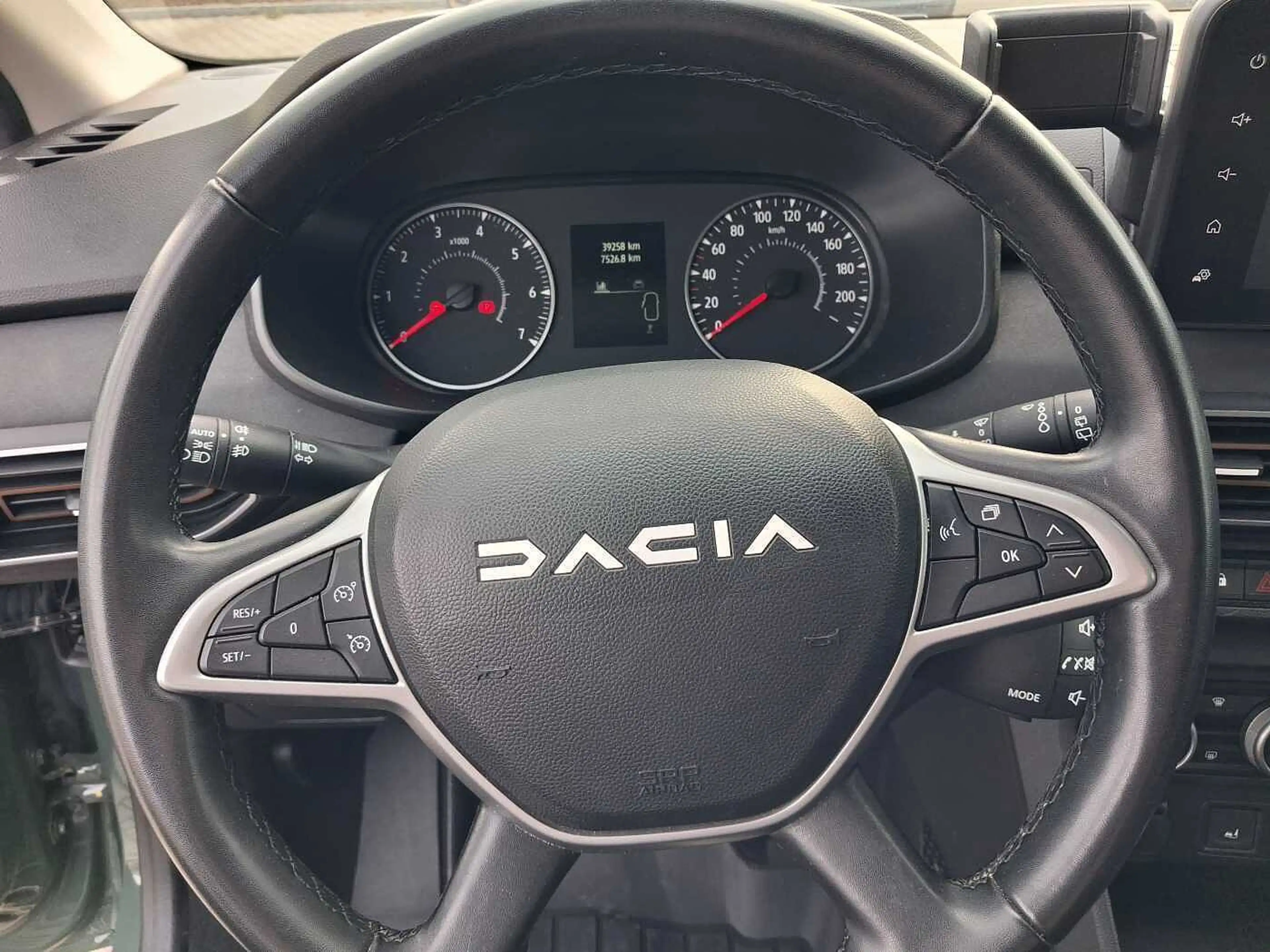Dacia Jogger Extreme TCe 110 5 NAVI/SHZ/KAMERA — photo 14