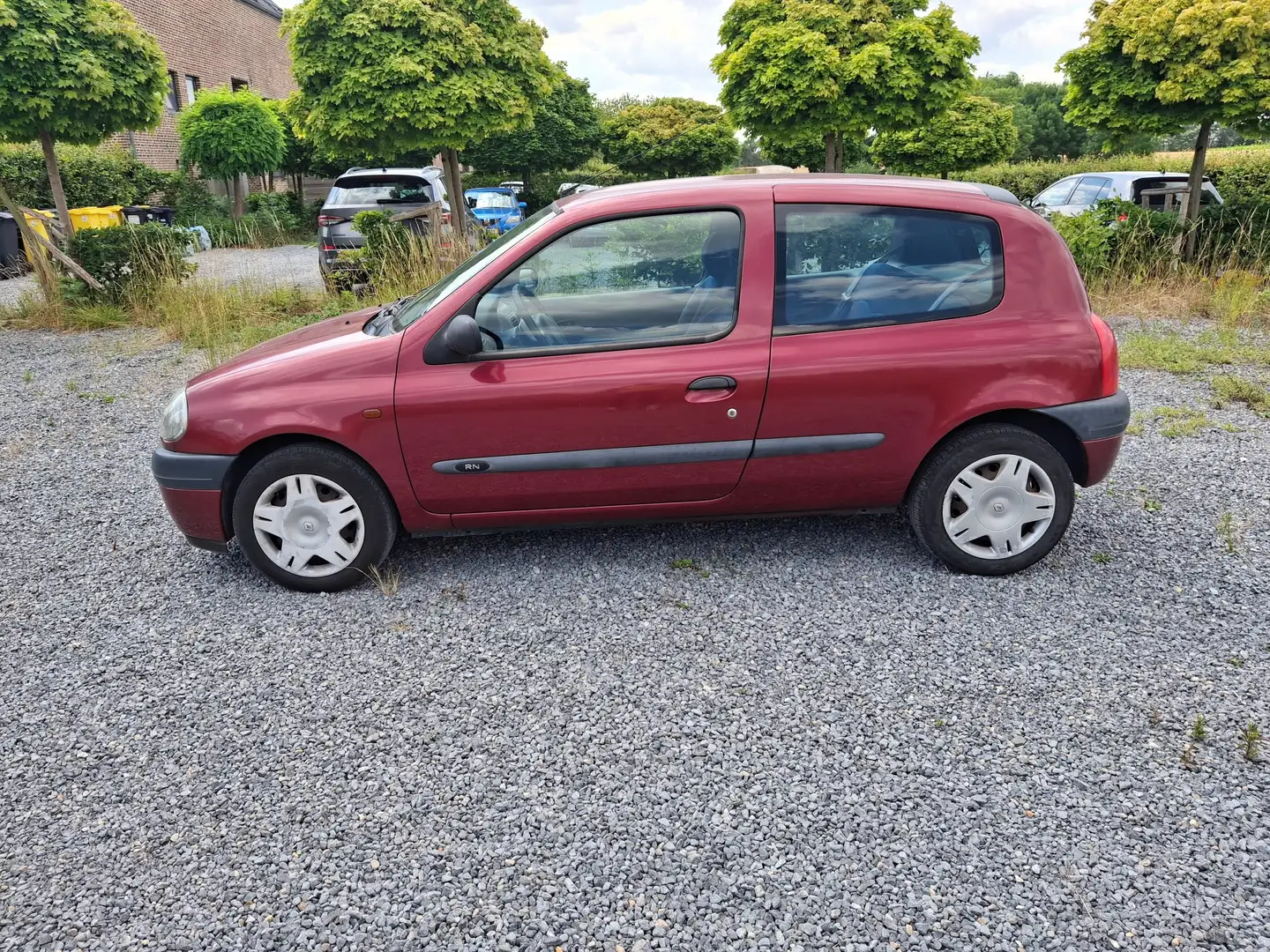 Renault Clio 1.2i RN Красный - 2