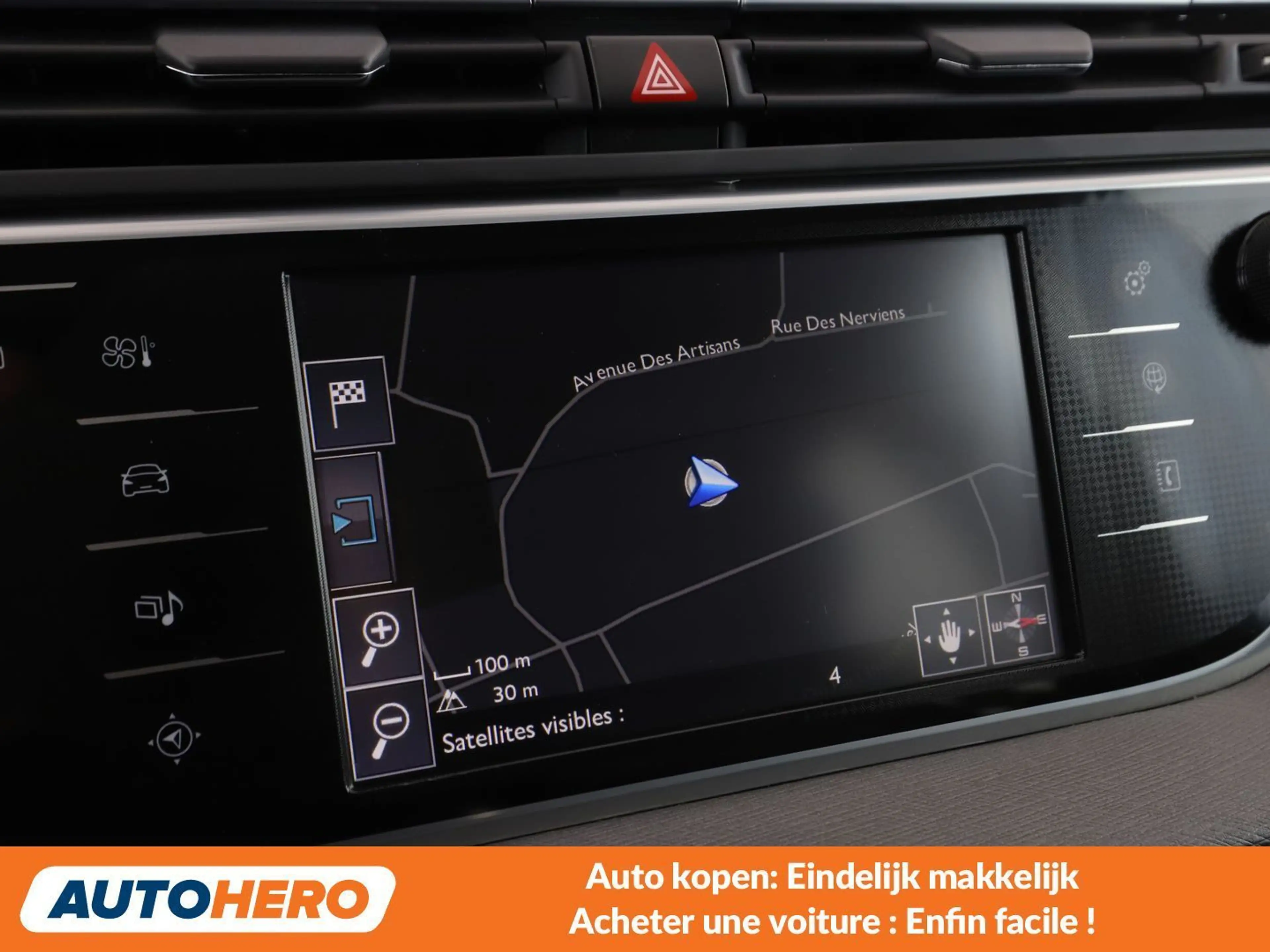 Citroen Grand C4 Picasso 1.6 THP Exclusive — photo 8