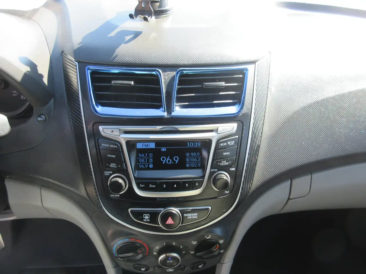 Hyundai ACCENT снимка Hyundai ACCENT