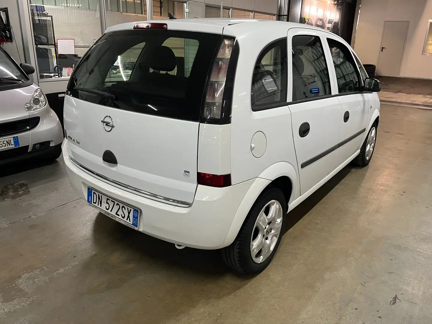 Opel Meriva 1.4 16v Enjoy BEN TENUTA Blanc - 2