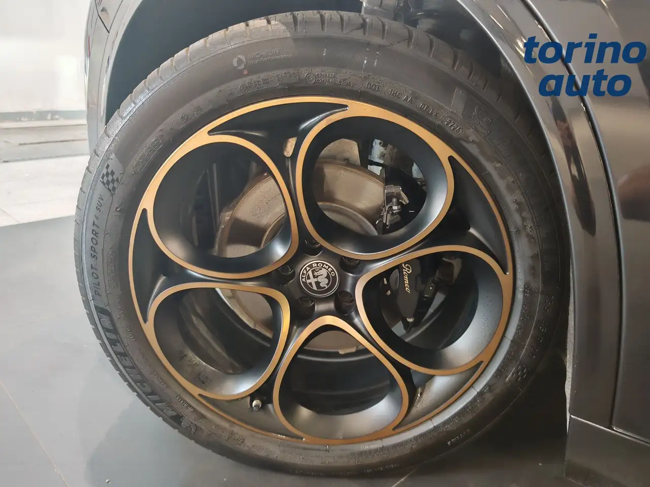 Alfa Romeo Stelvio 2025