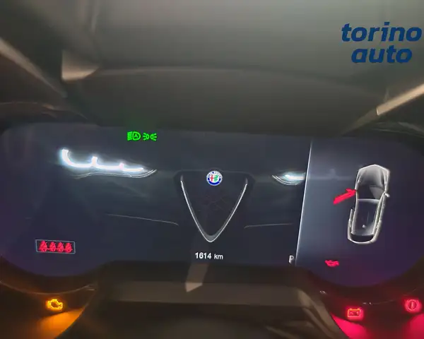 Alfa Romeo Stelvio view 16
