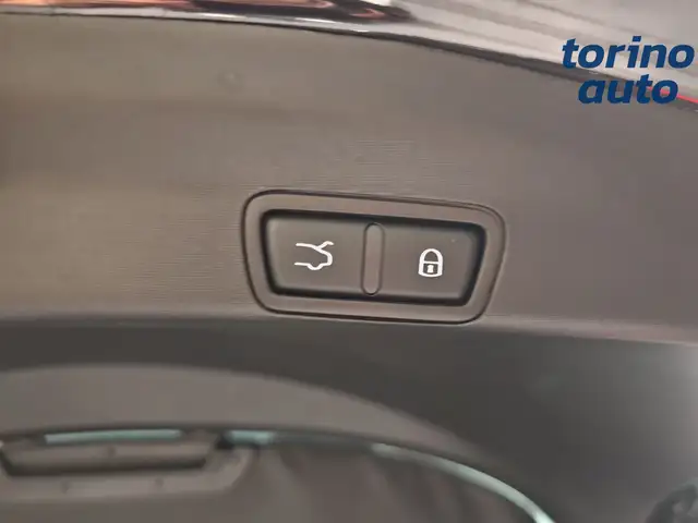 Alfa Romeo Stelvio view 29