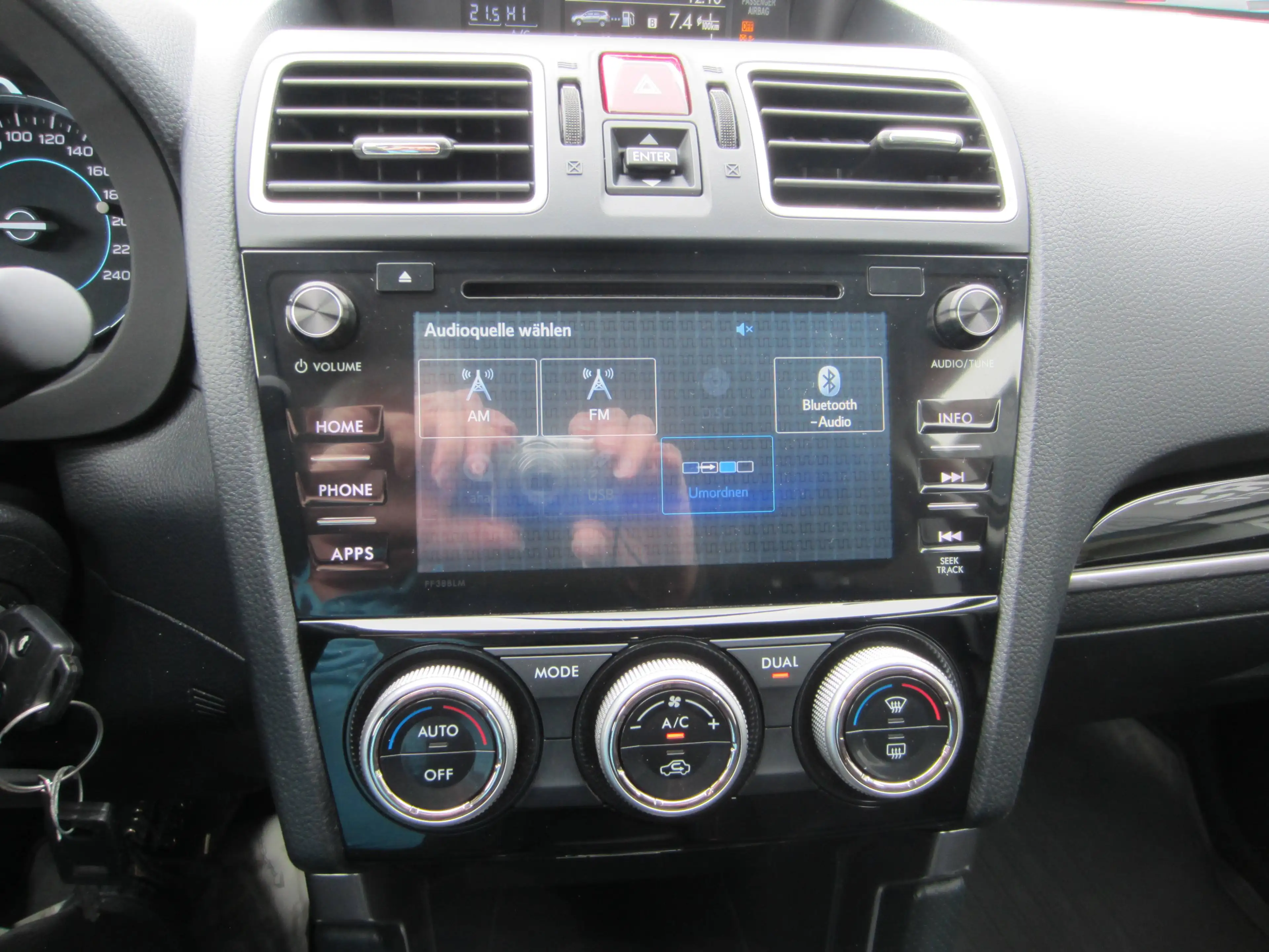 Subaru Forester Exclusive Automatik Rückfahrkamera Panoramadach — photo 15