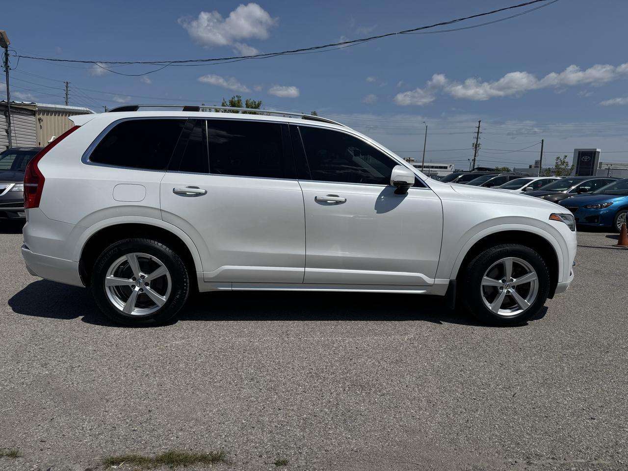 2017 Volvo XC90 T5 Momentum — снимка 1