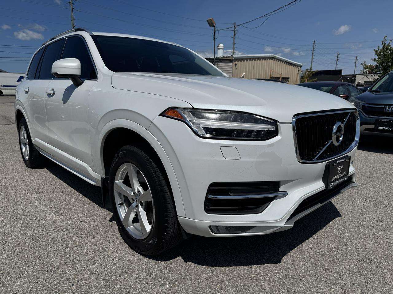 2017 Volvo XC90 T5 Momentum — снимка 1