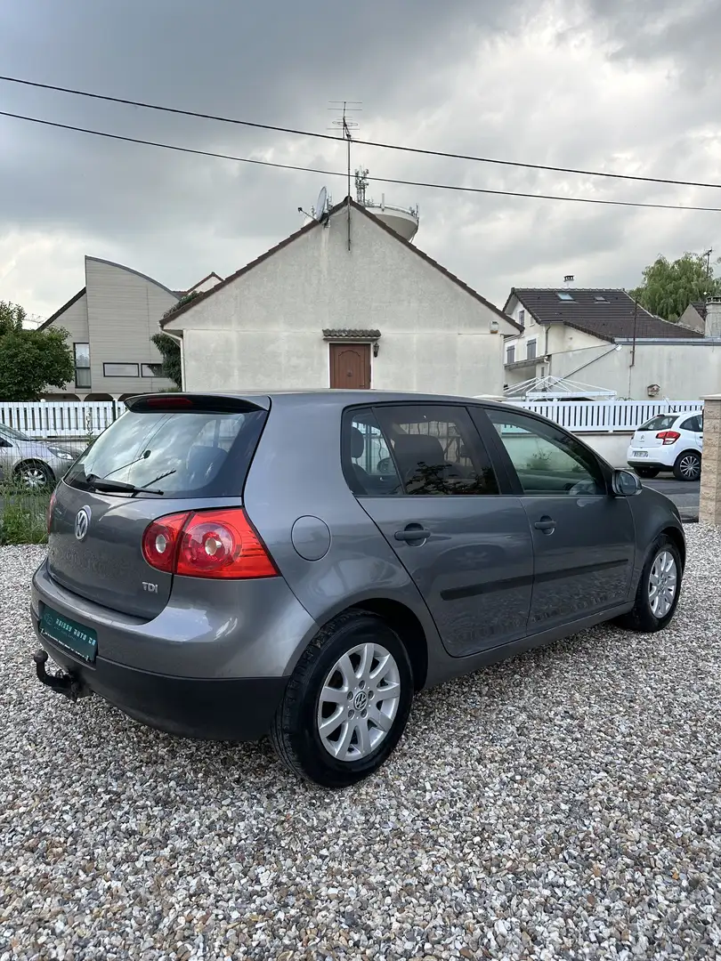 Volkswagen Golf 1.9 TDI 90 Confort - 2