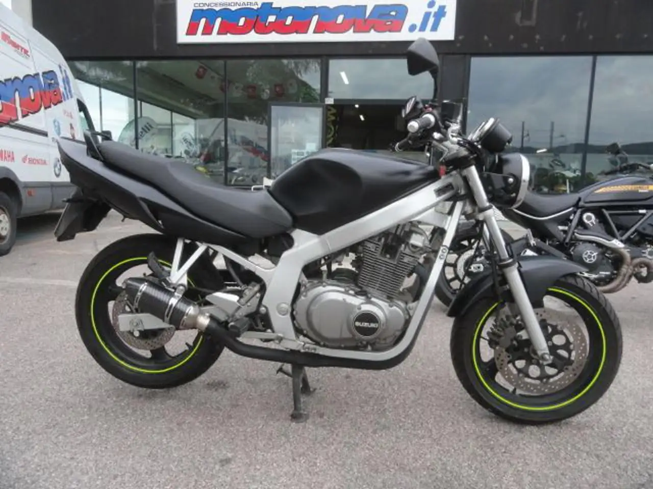 Suzuki GS 500