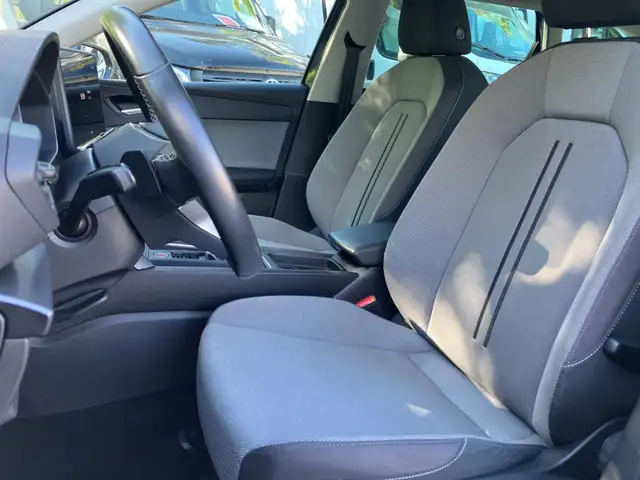 Seat Leon view 9