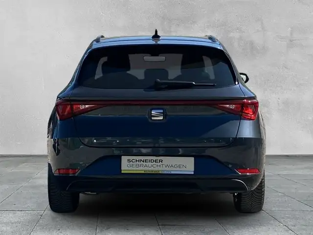Seat Leon view 4