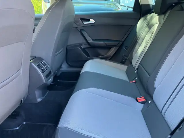 Seat Leon view 11