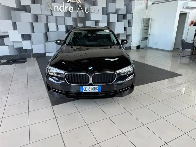 BMW 520 Serie 5 G31 2020 Touring LCI 520d Touring mhev 48V Business auto