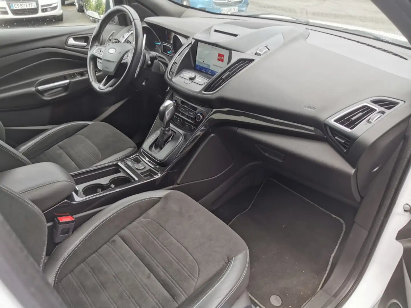 Ford Kuga 2.0 TDCI 180CH STOP\u0026START ST-LINE 4X4 POWERSH Blanc - 2