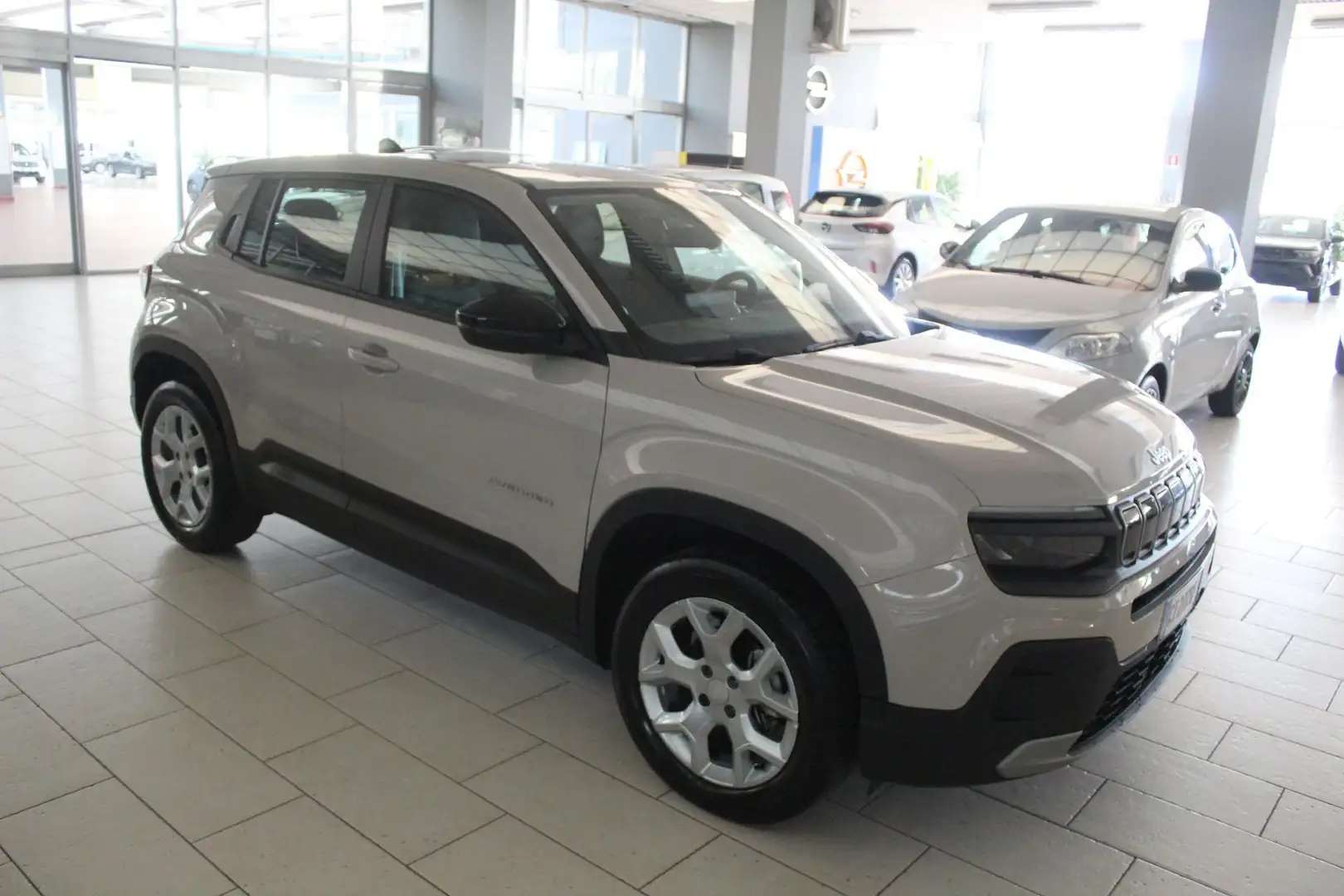 Jeep Avenger 1.2 Turbo Altitude Blanc - 2