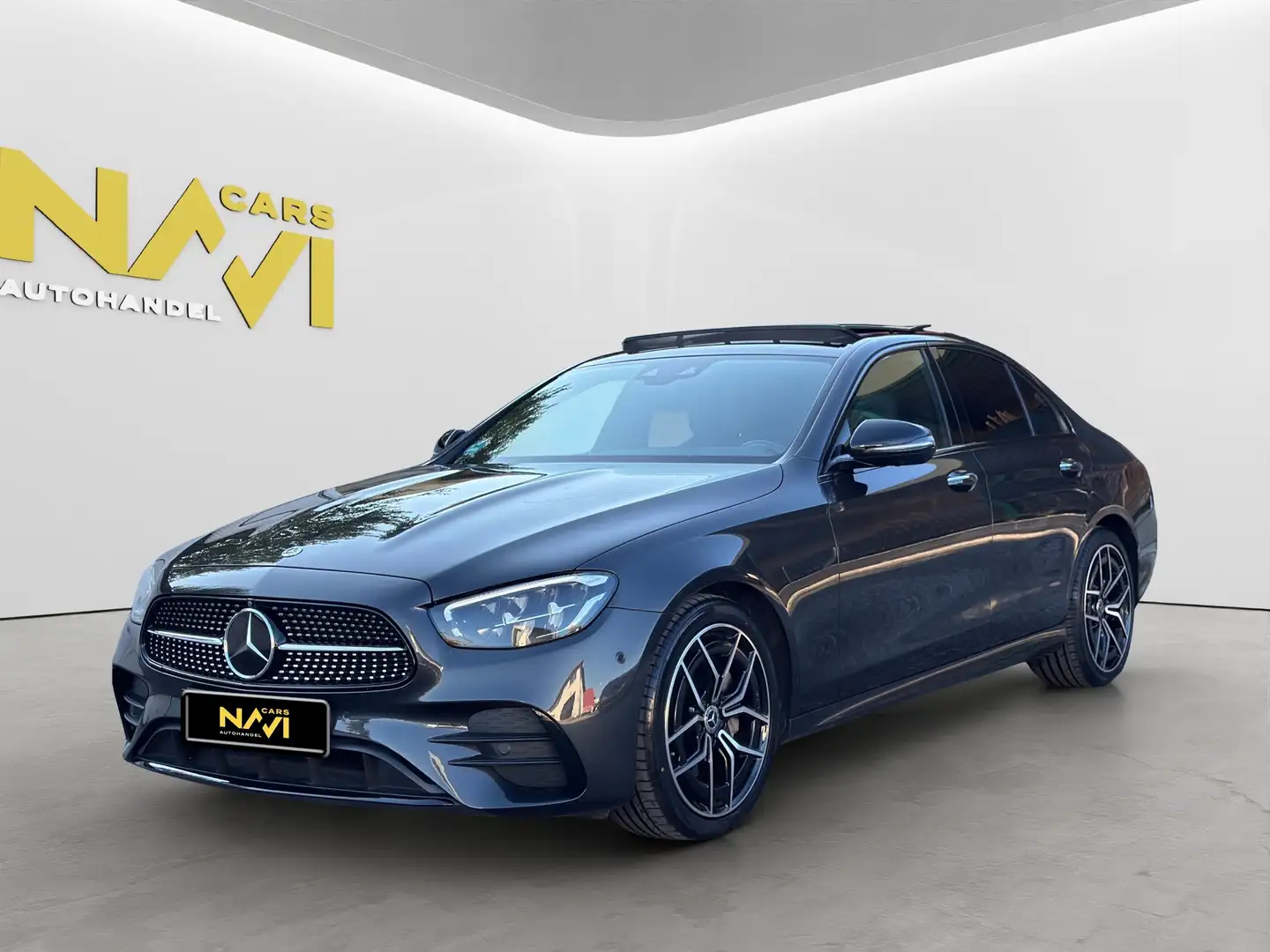 Mercedes-Benz E 220 E 220 d 4Matic Aut.*AMG*360*PANO*BURMESTER*MEMORY* Grau - 1